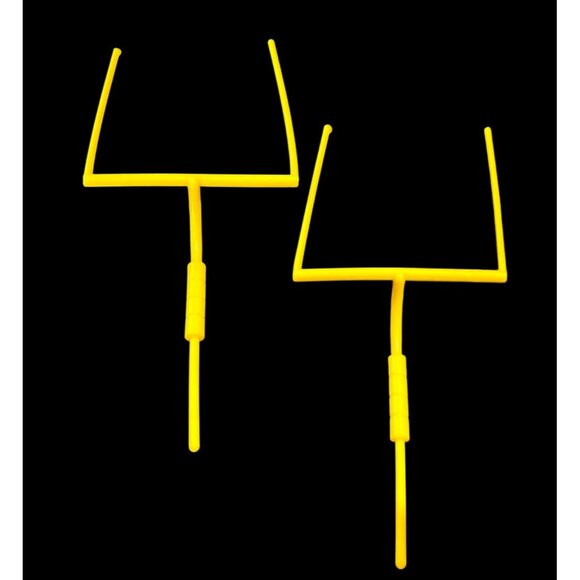 Vtg Wilton Cake Toppers '74 Football Player Figures 2 Goal Posts 1" Hong Kong - Picture 6 of 6